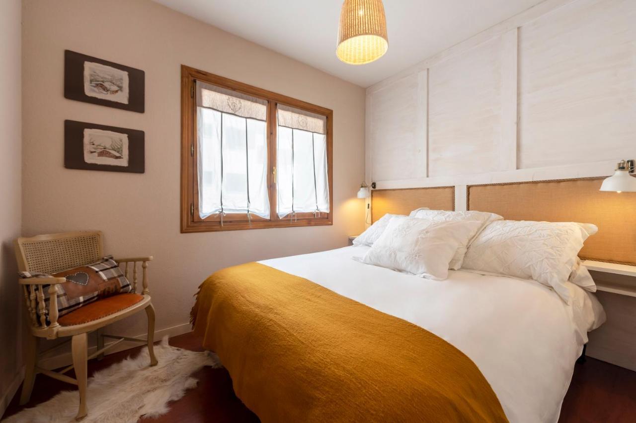 Musales ☆ Apartamento Para 4 Personas Con Ascensor Leilighet Sallent de Gállego Eksteriør bilde