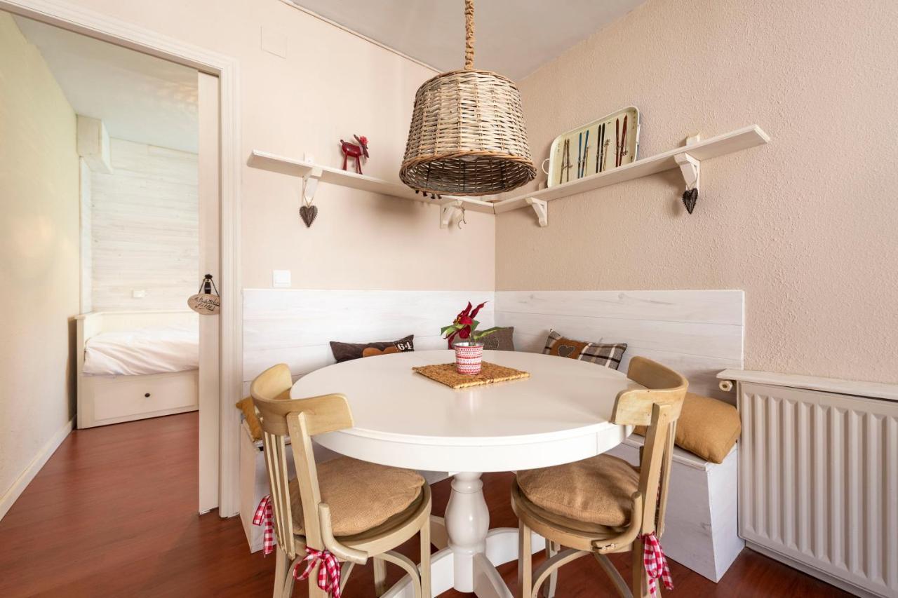 Musales ☆ Apartamento Para 4 Personas Con Ascensor Leilighet Sallent de Gállego Eksteriør bilde